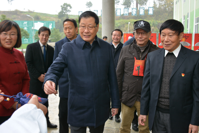 湖北省委書記應(yīng)勇考察李時珍醫(yī)藥集團(tuán)